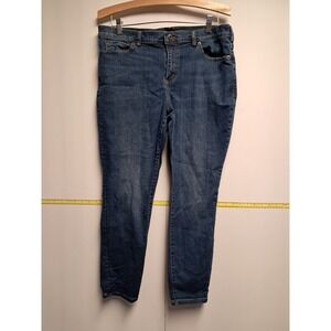 Womens Duluth Trading-size 14 Short‎